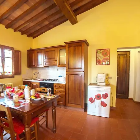 Podere Piana 아파트 *